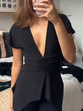 BCBGMaxAzria Black V-Neck Ruched Peplum Top Dress
